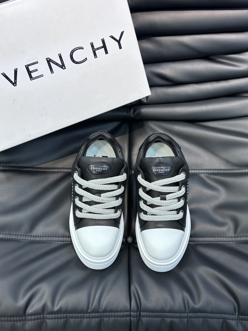 Givenchy Sneakers